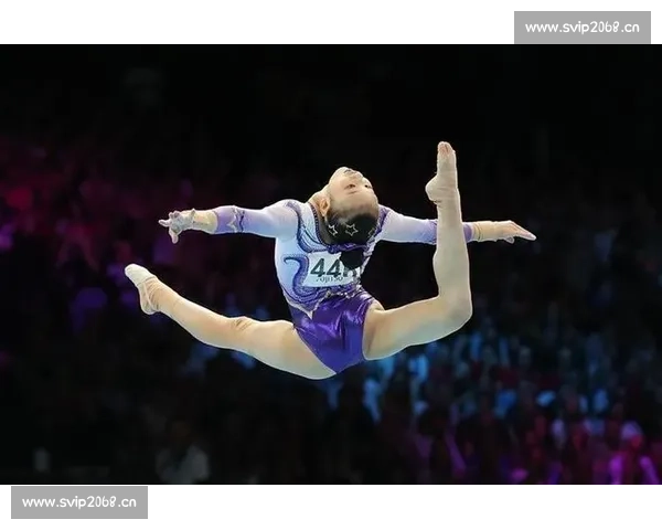 国际体操赛事聚焦世界顶级选手竞技风采与规则革新趋势发展前景